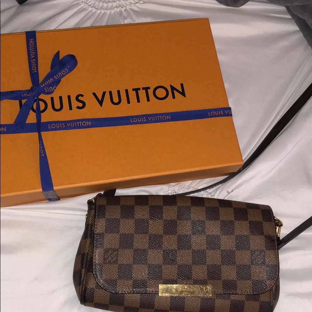 Louis Vuitton Favorite PM